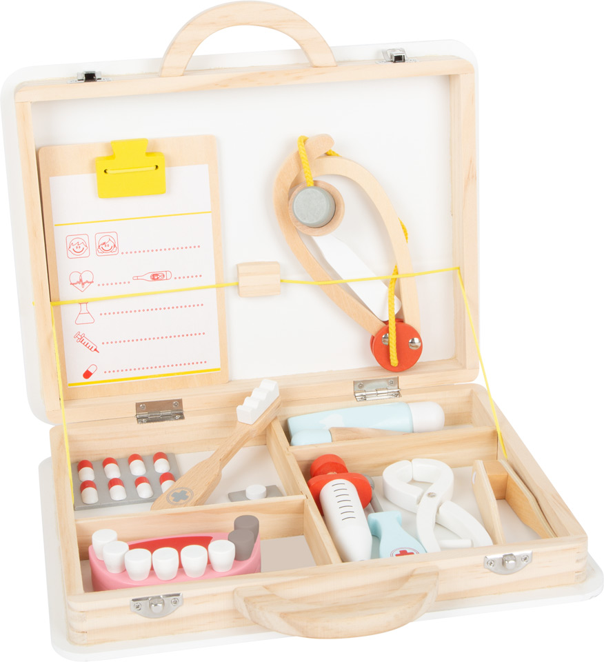 wooden dentist kit