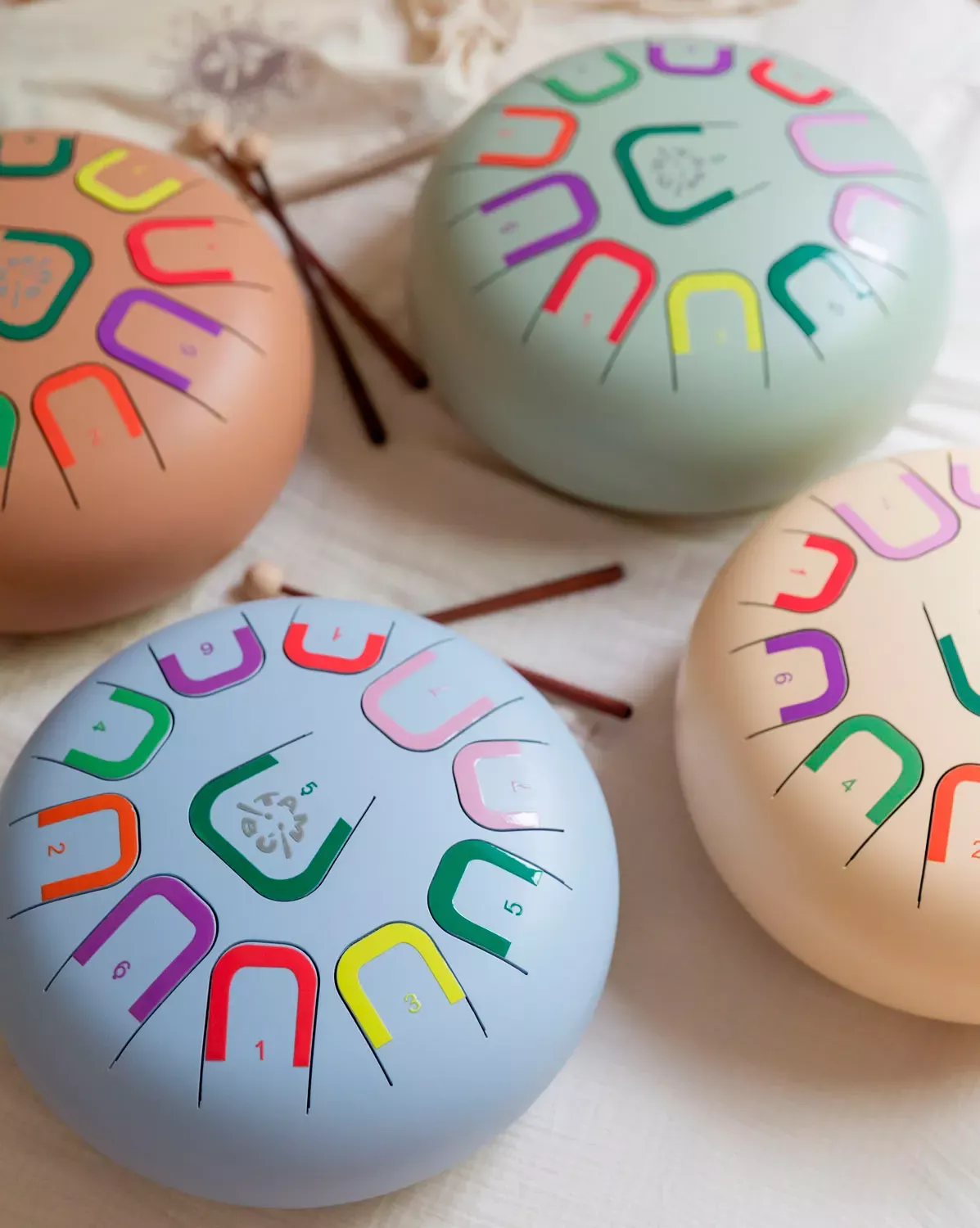 TAMBU mėnulio būgnas,šviesiai mėlynas XL TURĖSIME LAPKRIČIO 24D - Image 6