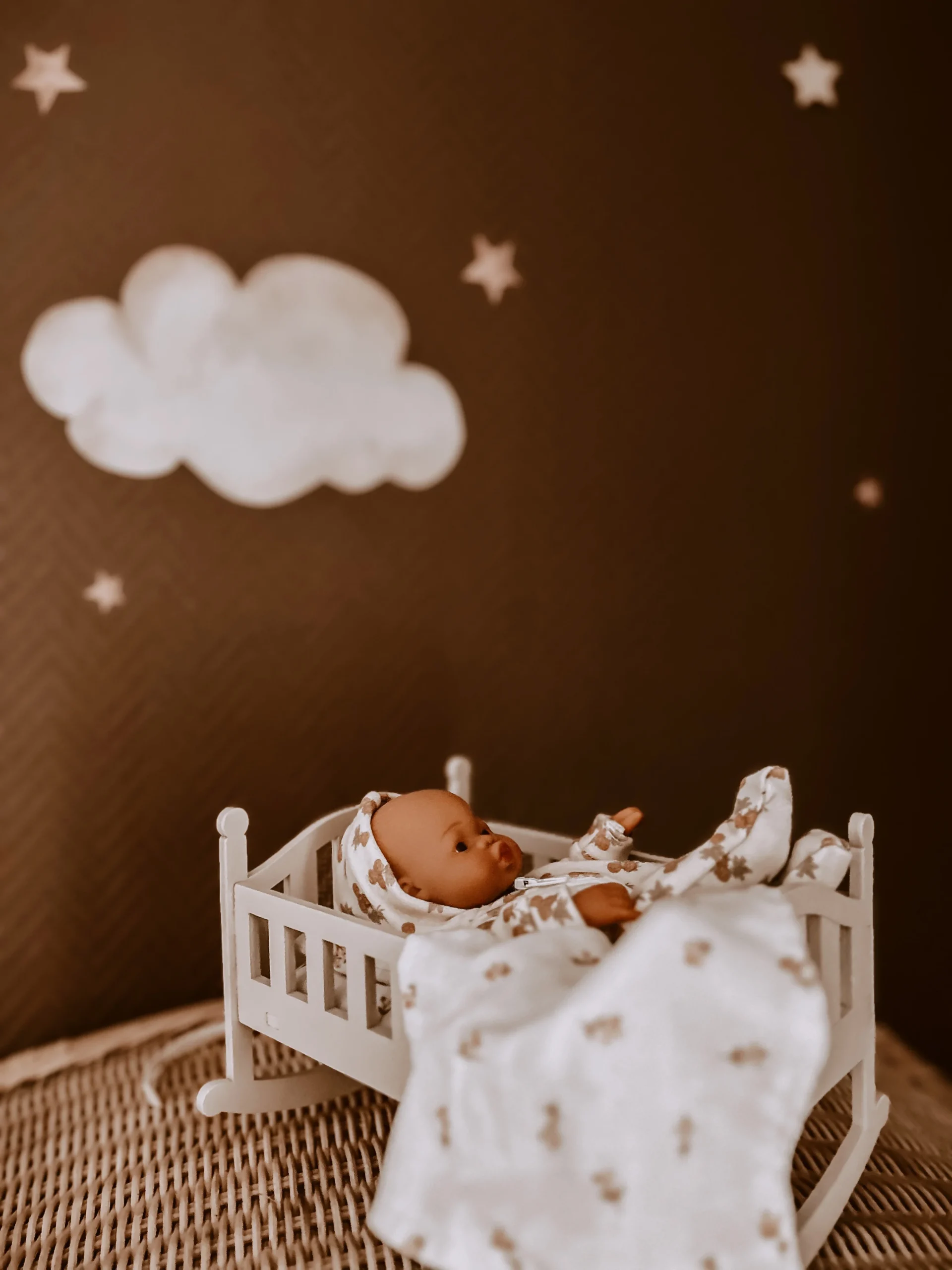 Mrs Ertha lėlytė su lovele Julie Raspberry Bunchs - Image 5